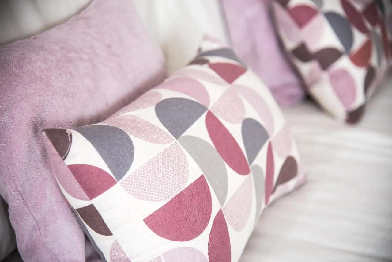 Quintessence Villas Violetta Nikíti 0*,  Görögország